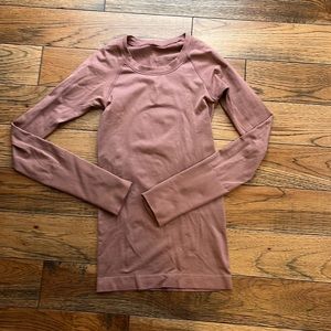 lululemon swiftly tech long sleeve size 0